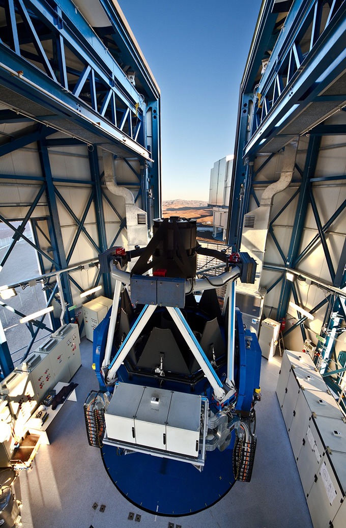 An image of the VLT Survey Telescope, located in the high desert of Paranal in Chile, which was used for the gravitational lensing observations in this study.